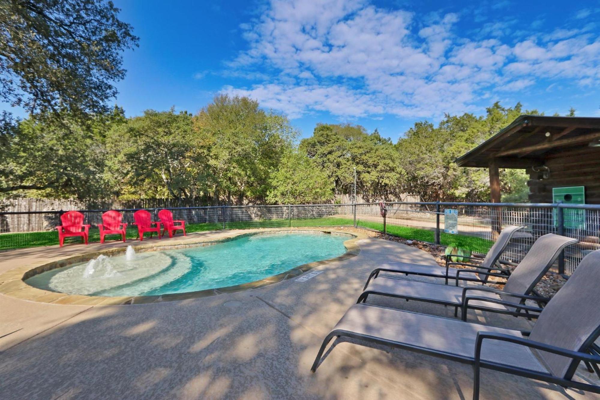 Wimberley Log Cabins Resort And Suites- Unit 5 Dış mekan fotoğraf
